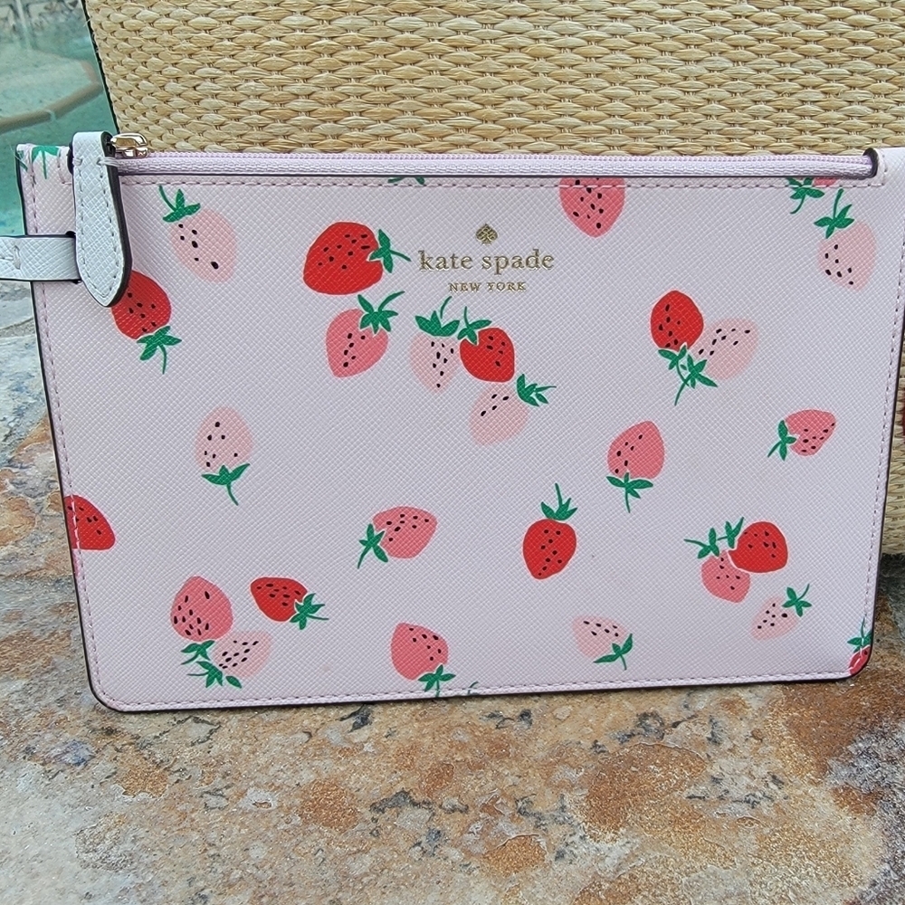 Kate Spade Picnic In The Park Strawberry Tote And Wristlet - Picture 11 of 16